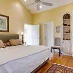 Spacious 4 Bedroom 3.5 Bath In Coronado