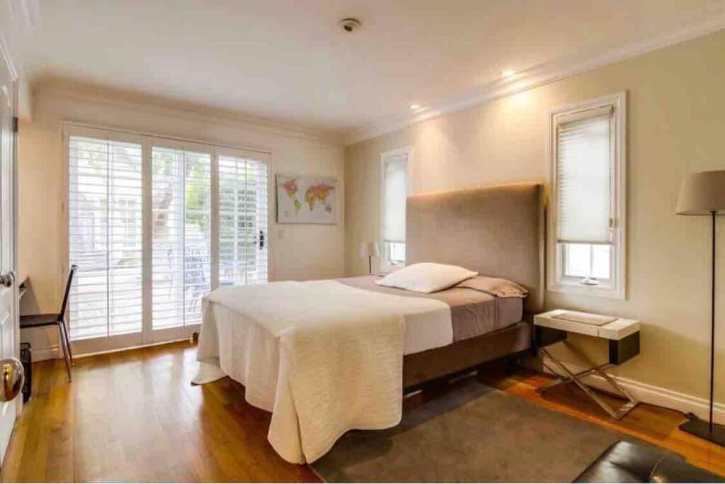 Spacious 4 Bedroom 3.5 Bath In Coronado * San Diego