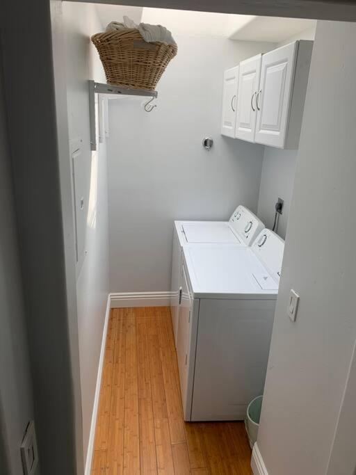 Spacious 4 Bedroom 3.5 Bath In Coronado *